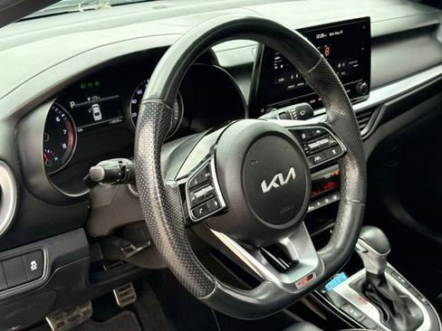 Used 2022 Kia Forte GT-Line w/ GT-Line Premium Package FWD image 12