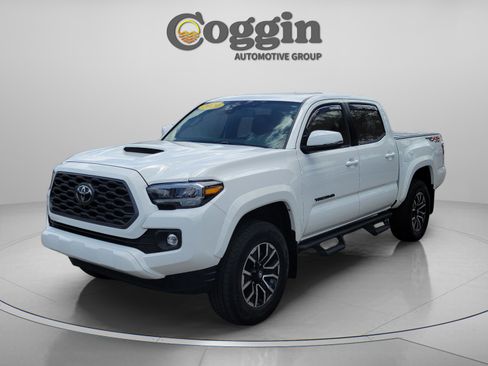 Used 2020 Toyota Tacoma TRD Sport w/ TRD Premium Sport Package AWD/4WD image 1