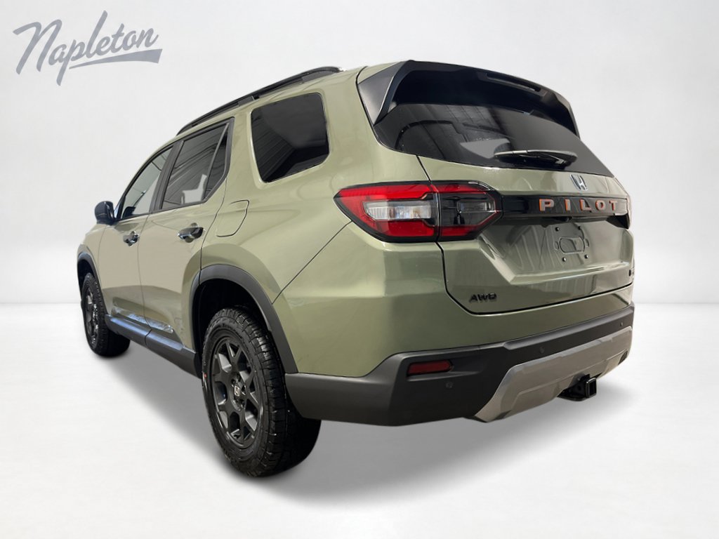 New 2026 Honda Pilot TrailSport image 3