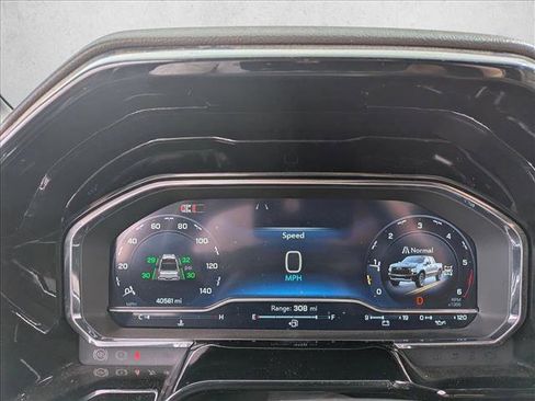 Used 2024 Chevrolet Silverado 1500 ZR2 w/ Technology Package image 10