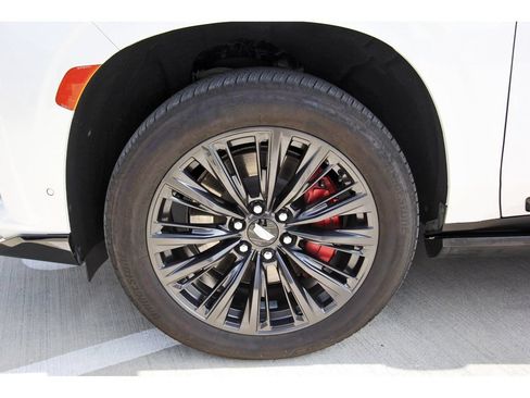 Used 2023 Cadillac Escalade V w/ LPO, ONYX Package AWD/4WD image 32