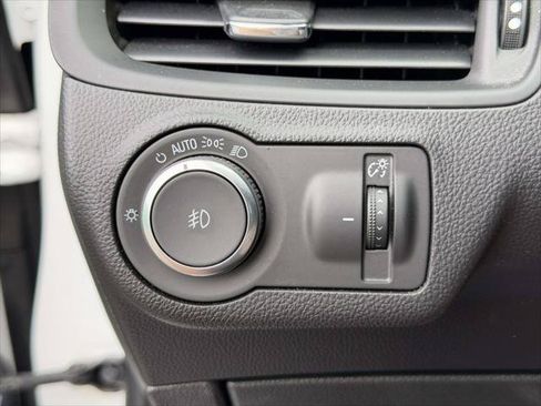 Used 2020 Buick Envision Essence w/ Experience Buick Package AWD/4WD image 24