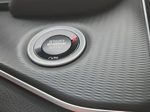 New 2025 Jeep Grand Cherokee L Laredo w/ Luxury Tech Group I image 30