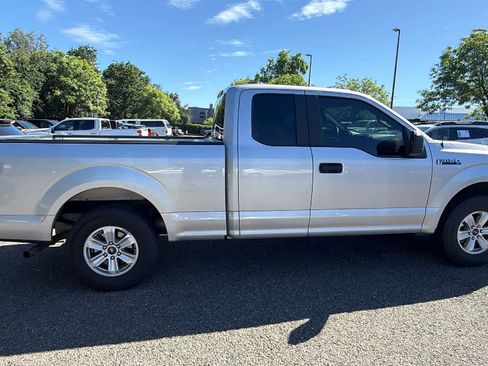 Used 2018 Ford F150 XL w/ Equipment Group 101A Mid RWD image 4