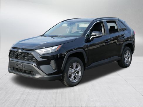 Certified 2025 Toyota RAV4 XLE image 3