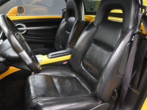 Used 2005 Chevrolet SSR w/ Preferred Equipment Group image 23