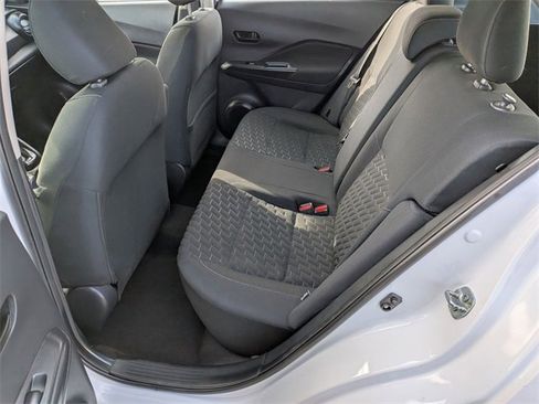 Used 2022 Nissan Kicks S image 23