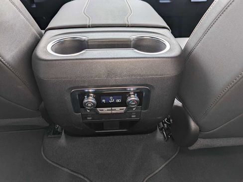 New 2026 GMC Yukon Elevation AWD/4WD image 17