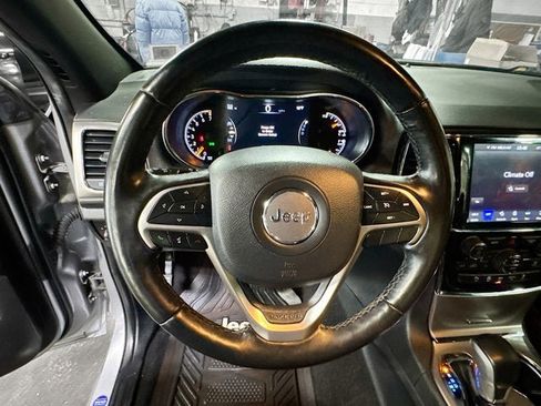 Used 2020 Jeep Grand Cherokee Altitude image 10