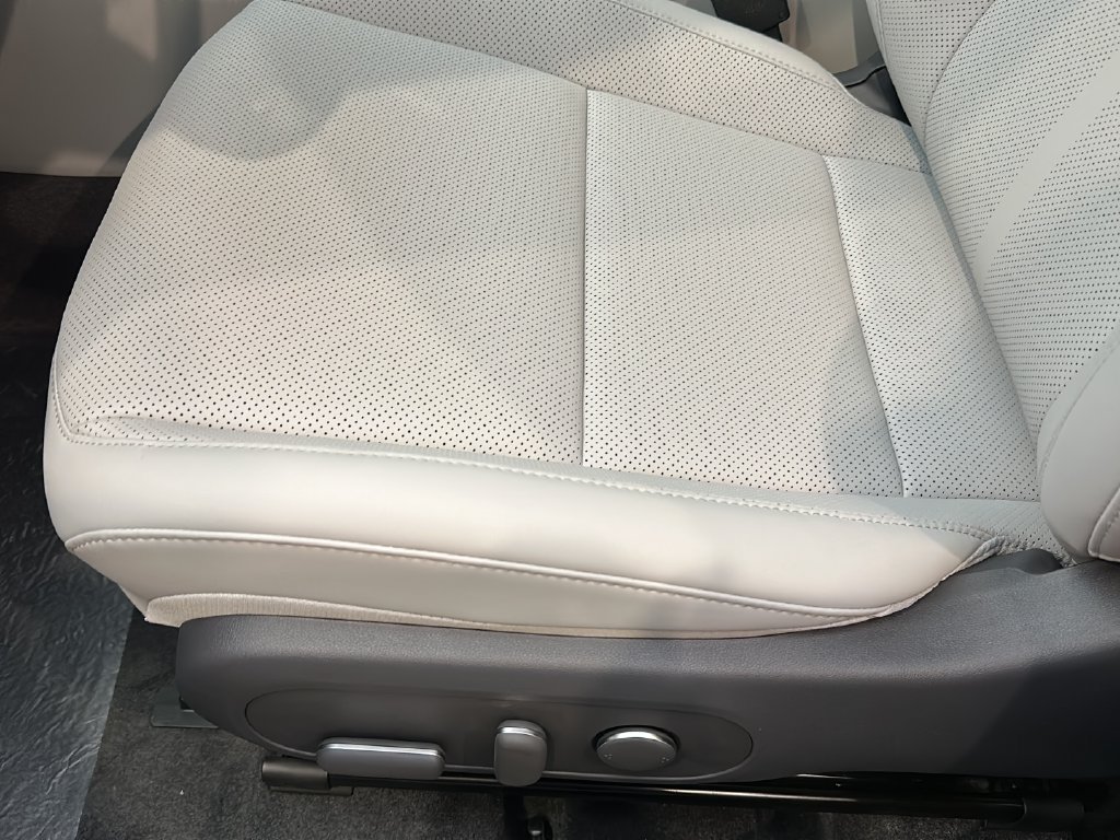 New 2027 Hyundai Kona Limited AWD/4WD image 12
