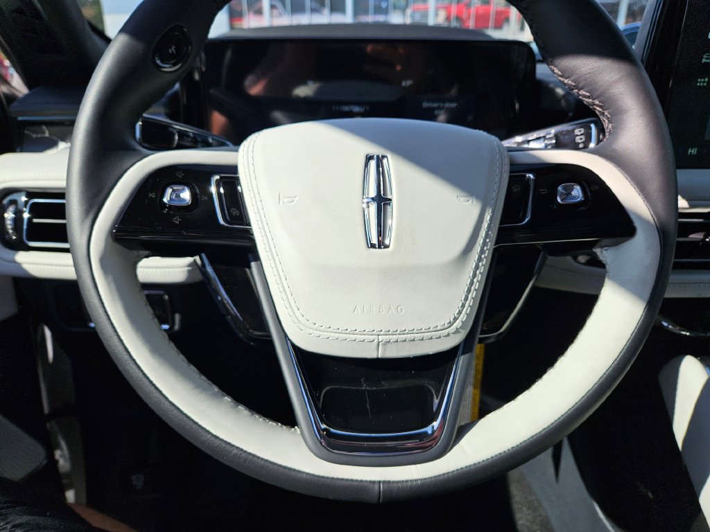 New 2027 Lincoln Navigator Reserve AWD/4WD image 25