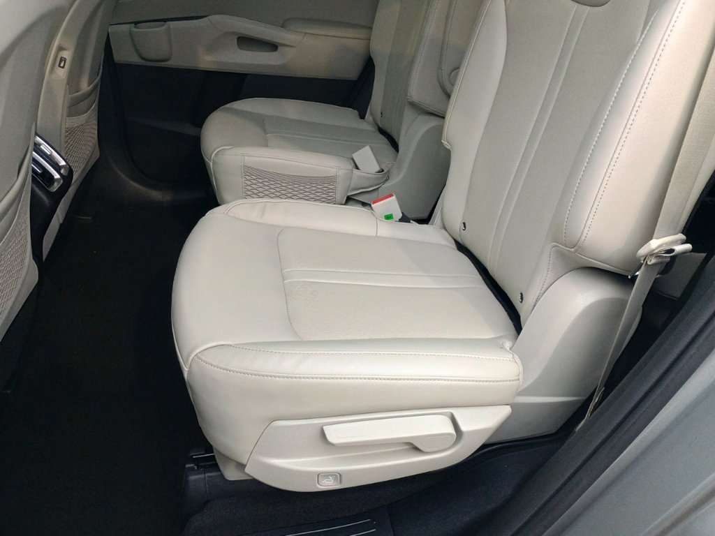 Used 2021 Kia Sorento EX FWD image 16