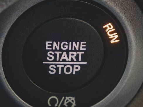 Used 2019 Chrysler Pacifica Touring Plus w/ Advanced Safetytec Group image 10