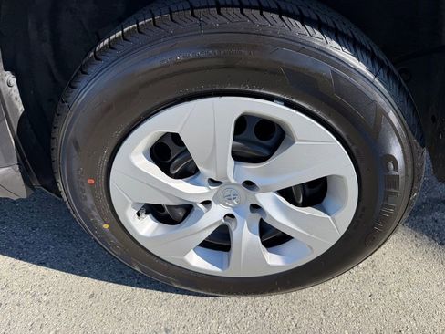 Used 2024 Toyota RAV4 LE image 12