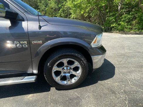 Used 2016 RAM 1500 Laramie w/ Convenience Group AWD/4WD image 12