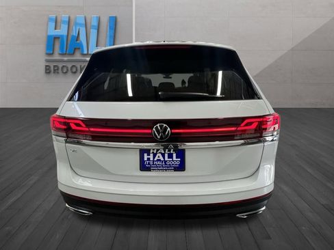 New 2026 Volkswagen Atlas SE image 4