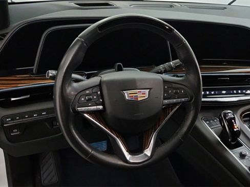 Certified 2024 Cadillac Escalade Premium Luxury image 13