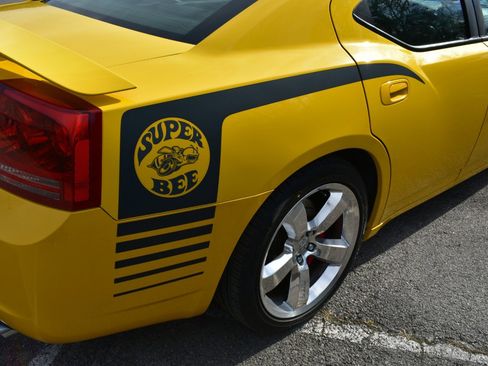 Used 2007 Dodge Charger SRT8 w/ SRT Option Group III image 13