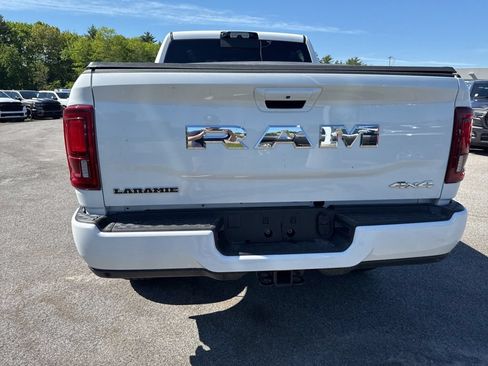 New 2026 RAM 2500 Laramie AWD/4WD image 4