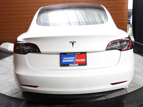 Used 2023 Tesla Model 3 Standard Range image 14