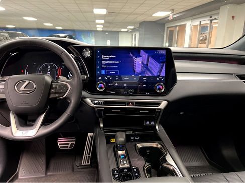 Certified 2023 Lexus RX 350 F Sport w/ Accessory Package AWD/4WD image 34