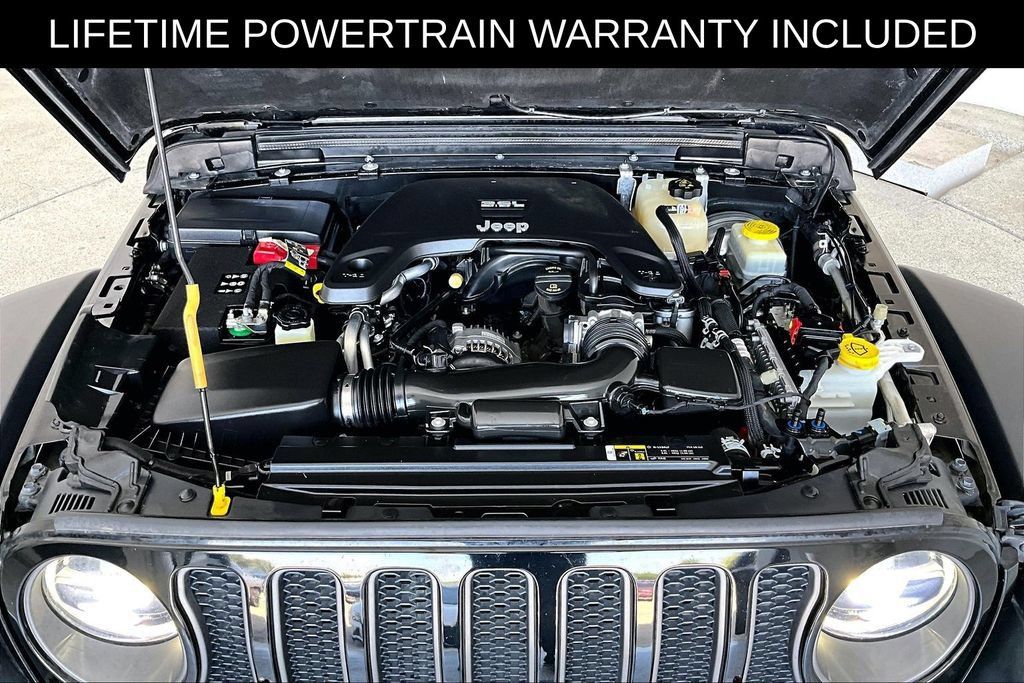 Used 2019 Jeep Wrangler Unlimited Rubicon AWD/4WD image 11