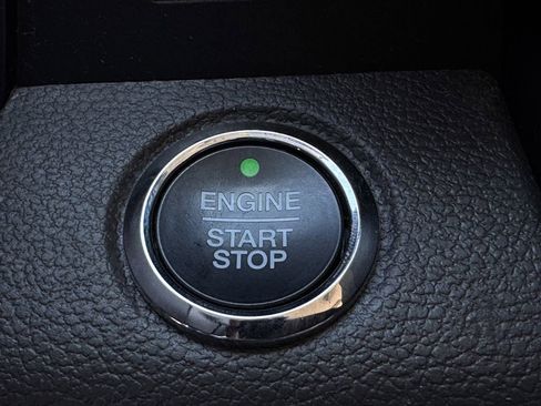 Used 2021 Ford Expedition Max XLT image 22