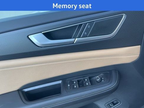 New 2026 Volkswagen Atlas Cross Sport SEL image 7