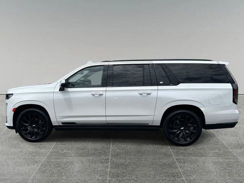 Used 2023 Cadillac Escalade ESV Sport Platinum w/ LPO, ONYX Package AWD/4WD image 2