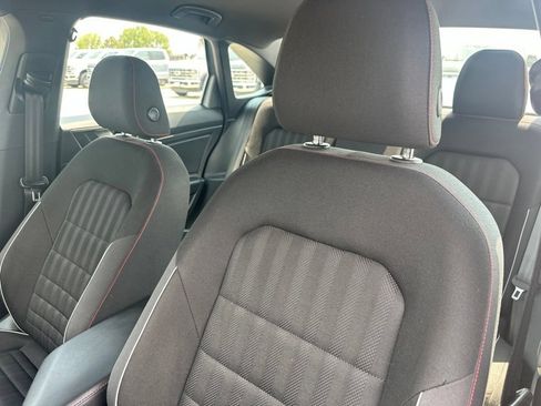 Used 2019 Volkswagen Jetta GLI FWD image 15