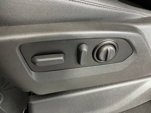 Used 2022 Chevrolet Silverado 1500 LTZ w/ LTZ Premium Package AWD/4WD image 27