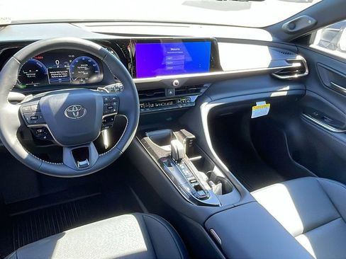 New 2026 Toyota Crown Signia Limited image 14