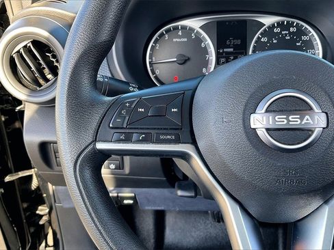 Used 2022 Nissan Kicks S image 16