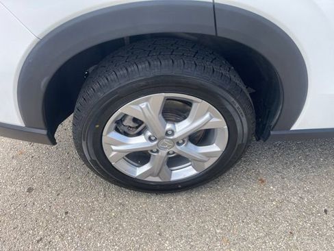 Used 2024 Honda HR-V LX image 10