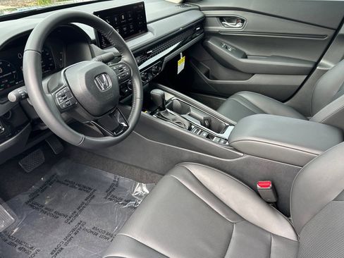 Used 2025 Honda Accord EX-L image 9