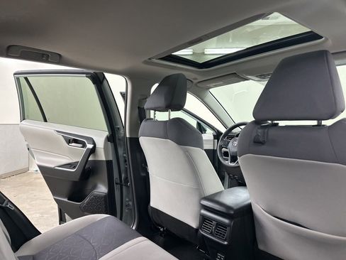 Used 2023 Toyota RAV4 XLE image 21