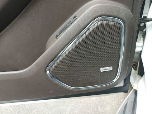 Used 2018 Chevrolet Suburban Premier image 23