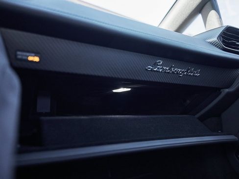 Used 2023 Lamborghini Huracan Tecnica image 61