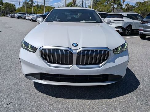 New 2026 BMW 530i RWD image 9