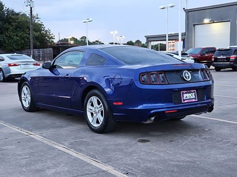 Used 2014 Ford Mustang Coupe RWD image 8