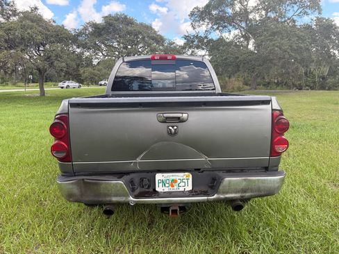 Used 2007 Dodge Ram 1500 Truck SLT RWD image 4