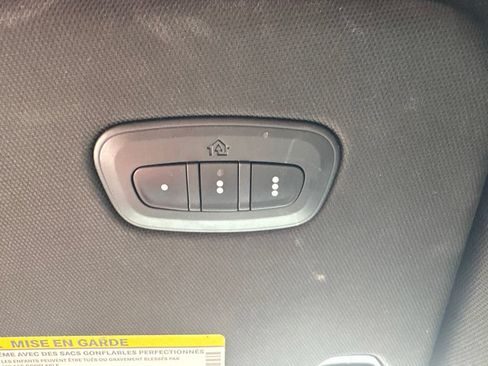 Used 2019 RAM 1500 Laramie w/ Sport Appearance Package AWD/4WD image 23