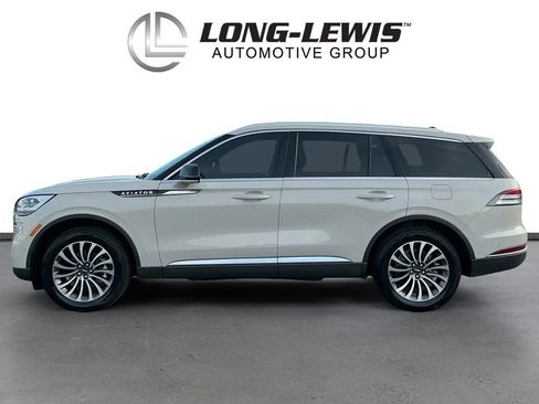 Used 2024 Lincoln Aviator Reserve w/ Equipment Group 201A image 2