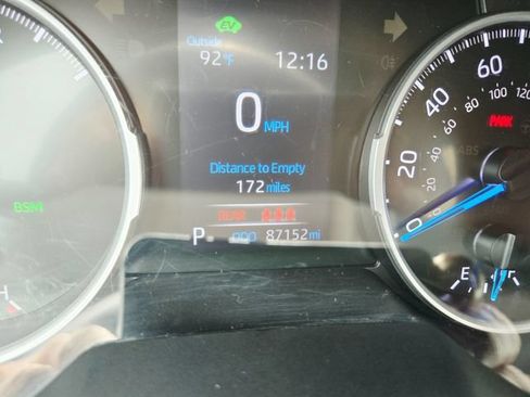 Used 2021 Toyota RAV4 XLE w/ Convenience Package AWD/4WD image 23