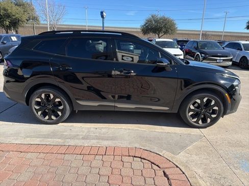 Certified 2023 Kia Sportage X-Line w/ X-Line Premium Package image 4