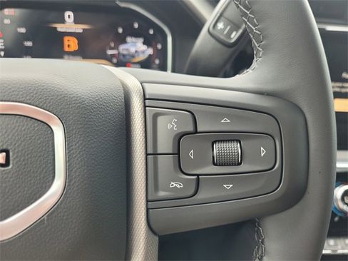 New 2025 GMC Sierra 2500 Denali w/ Denali Reserve Package image 32