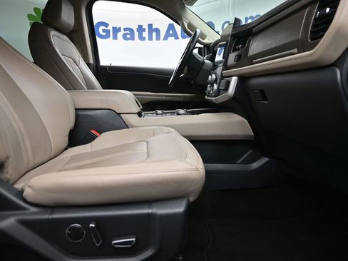 Used 2023 Ford Expedition Max Limited AWD/4WD image 7
