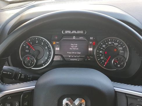 Used 2022 RAM 1500 Big Horn AWD/4WD image 12