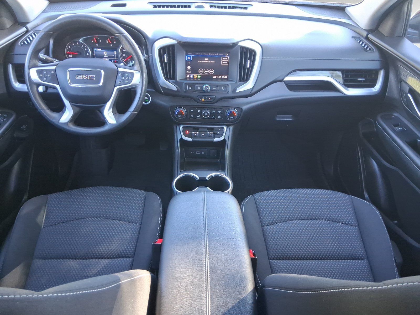 Used 2023 GMC Terrain SLE w/ Driver Convenience Package AWD/4WD image 10