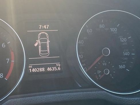Used 2017 Volkswagen Passat 1.8T S FWD image 13
